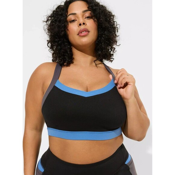 NWT Torrid Low-Impact Wireless V-Neck Colorblock Sports Bra Size 4 / 26 Plus - Picture 2 of 4